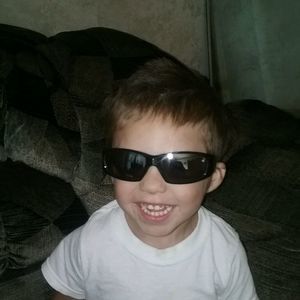 Meet your Posher, Hernandez